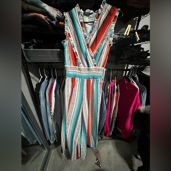 NWOT Multi color Sleeveless wide leg Jumper. - Picture 2 of 4